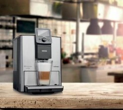 NIVONA CafeRomatica 825 Inox Avec Carafe à Lait 1L -Smeg Soldes Boutique ambiance jour machine auto nivona 825 inox
