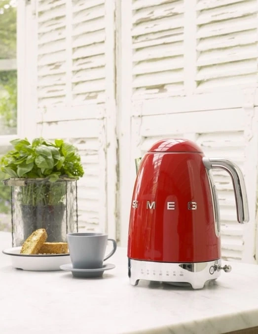 Bouilloire KLF04RDEU Temperature Réglable Rouge 1,7 L + Offre Cadeau - SMEG 5 Bouilloire KLF04RDEU Temperature Réglable Rouge 1,7 L + Offre Cadeau - SMEG – Image 3
