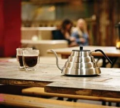 Bouilloire Traditionnelle Groove Designer Murken Hansen 0.8L - QDO -Smeg Soldes Boutique bouilloiregroove amb