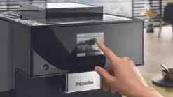 MIELE CM 7750 Noire Miele@Home -Smeg Soldes Boutique cm7750 nr9