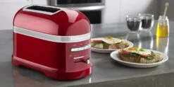 Grille-pain KITCHENAID Artisan 5KMT2204ECA - Rouge Pomme D'Amour -Smeg Soldes Boutique grille pain kitchenaid 2 tranches rouge pomme 1