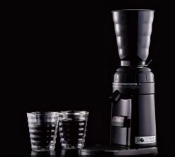 Moulin à Café HARIO V60 EVCG-8B-E Pour Slow Coffee 8 Moulin à Café HARIO V60 EVCG-8B-E Pour Slow Coffee -Smeg Soldes Boutique hario moulinv60 1