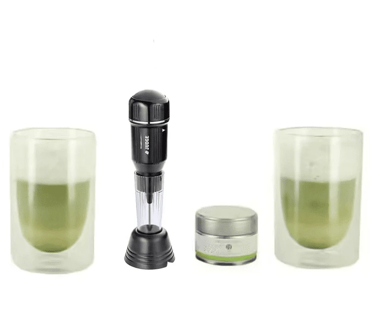 Coffret Matcha : Mousseur à Lait + Thé Matcha + 2 Verres Pylano 3 Coffret Matcha : Mousseur à Lait + Thé Matcha + 2 Verres Pylano