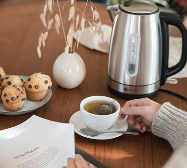 Bouilloire KT101 1.7L Inox + Verre Pylano + Offre Cadeau KOTTEA 4 Bouilloire KT101 1.7L Inox + Verre Pylano + Offre Cadeau KOTTEA – Image 2
