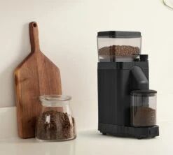 Moulin à Café MOCCAMASTER KM5 - Noir Mat 11 Moulin à Café MOCCAMASTER KM5 - Noir Mat -Smeg Soldes Boutique moccamaster moulin noir 4