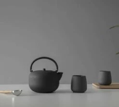 2 Tasses Double Paroi Nicola 60 Ml Noires - VIVA SCANDINAVIA -Smeg Soldes Boutique nicola small lifestyle