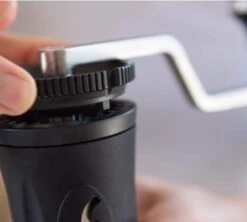 Moulin à Café Manuel FLAIR ESPRESSO The Royal Grinder 9 Moulin à Café Manuel FLAIR ESPRESSO The Royal Grinder -Smeg Soldes Boutique royal grinder 3