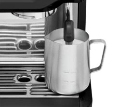 Machine Expresso SAGE The Barista Touch SES880BTR4EEU1 Black Truffle -Smeg Soldes Boutique sage baristatouch blacktruffle 3