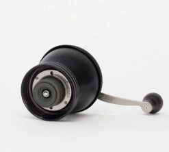 Moulin à Café Manuel HARIO Skerton Plus -Smeg Soldes Boutique skerton plus5