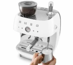 Machine Expresso SMEG EGF03WHEU Blanche Années 50 Avec Moulin Intégré -Smeg Soldes Boutique smeg egf03 blanche 3