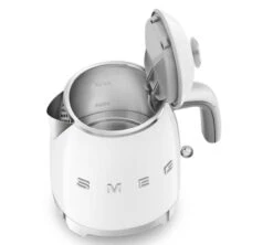 Mini Bouilloire SMEG - Blanc - KLF05WHEU 0,8 L + Offre Cadeau -Smeg Soldes Boutique smeg minib blanc5