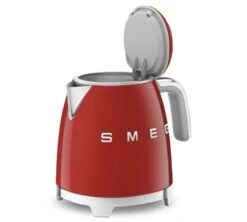 Mini Bouilloire SMEG Rouge - KLF05RDEU 0,8 L + Offre Cadeau -Smeg Soldes Boutique smeg minib rouge5